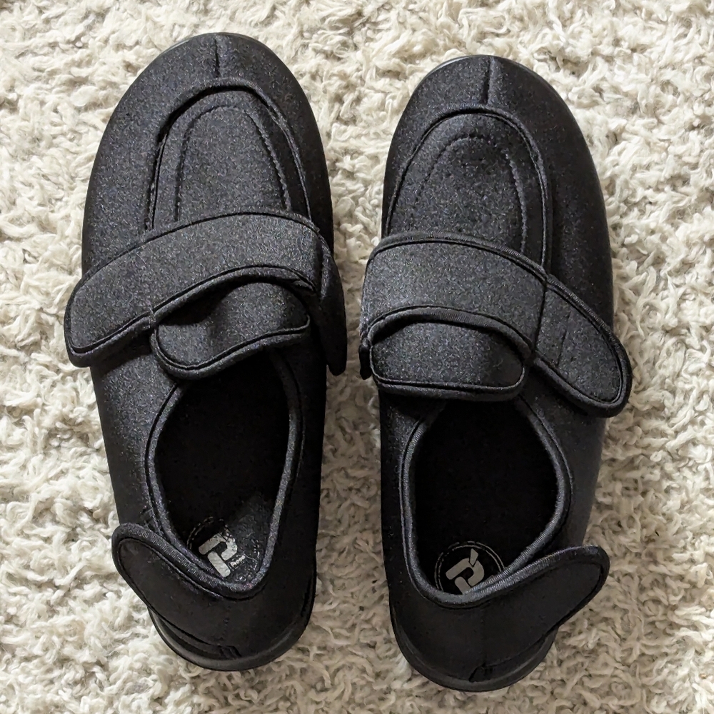 Propet diabetic black slipper sneaker shoes sz 8 W hook & loop closures